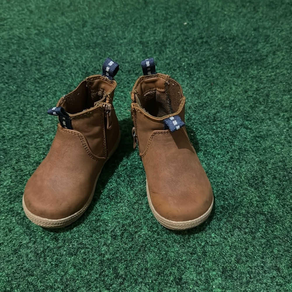 Boy shoes